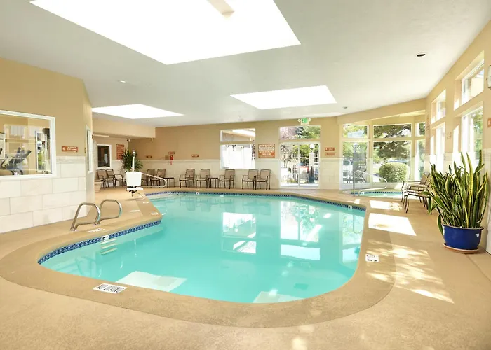 Crystal Inn Hotel & Suites - Salt Lake City