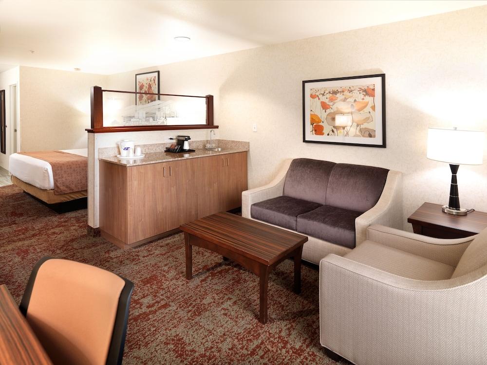 Crystal & - Salt Hotel